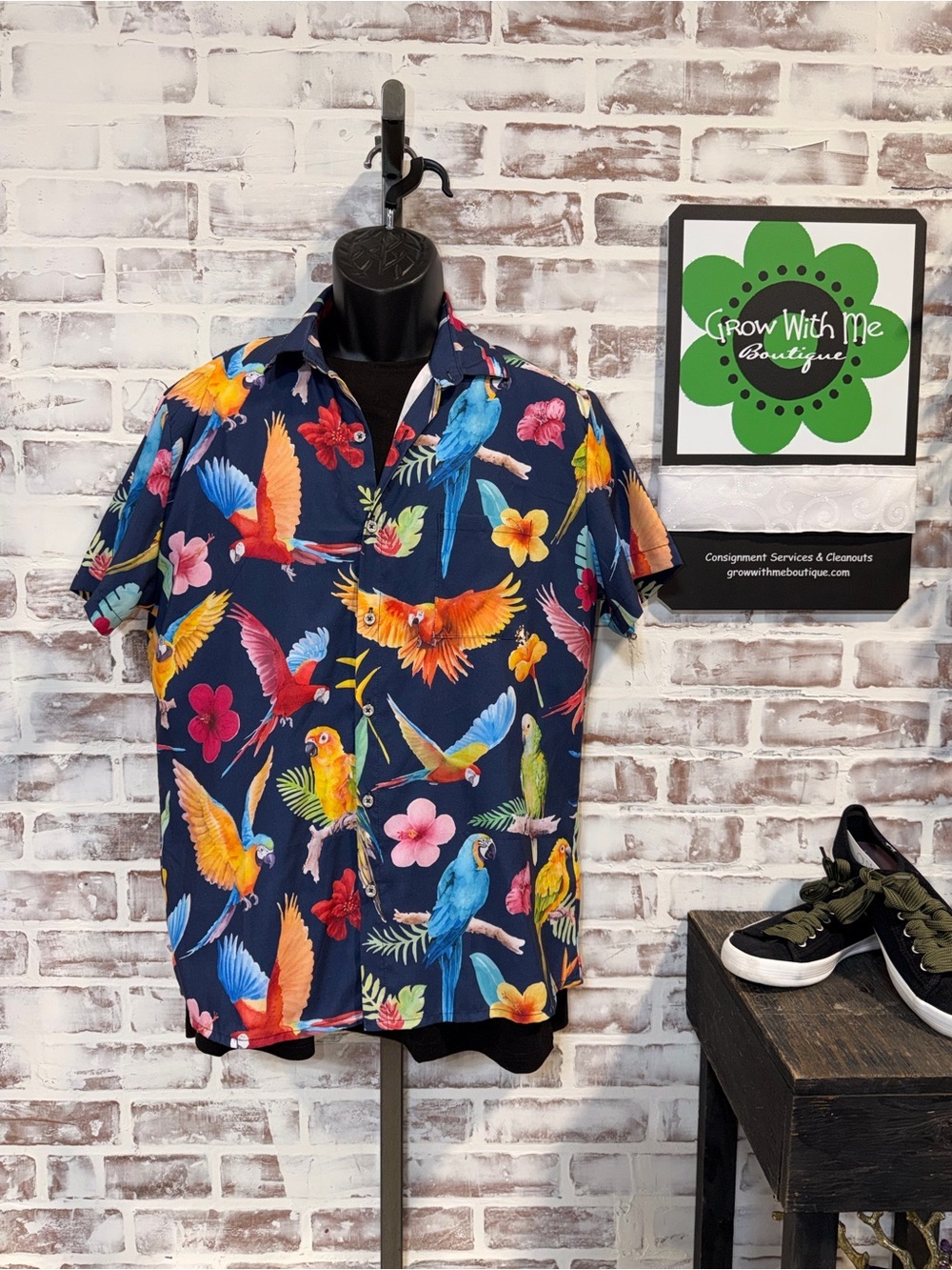 Men's Tropical Parrot Print Short-Sleeve Button-Down Shirt - Navy